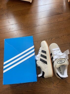 adidas Campus 00s  women’s Cream and Black Women's Athletic Sneakers Sz 10.5